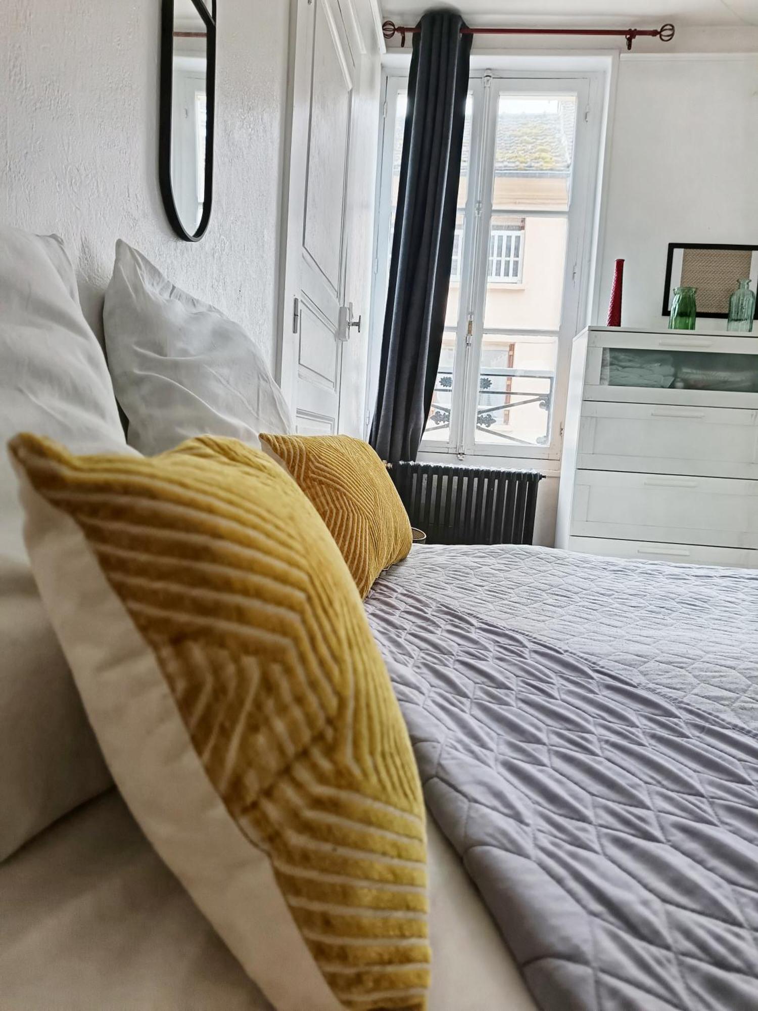 Rooms Home Csm Suites Privees Entre Paris Et Reims Charly-sur-Marne Экстерьер фото